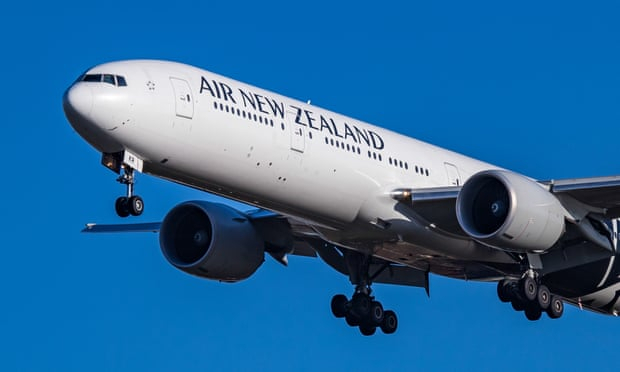 Passenger thrown off Air New Zealand plane for refusing to read safety instructions card