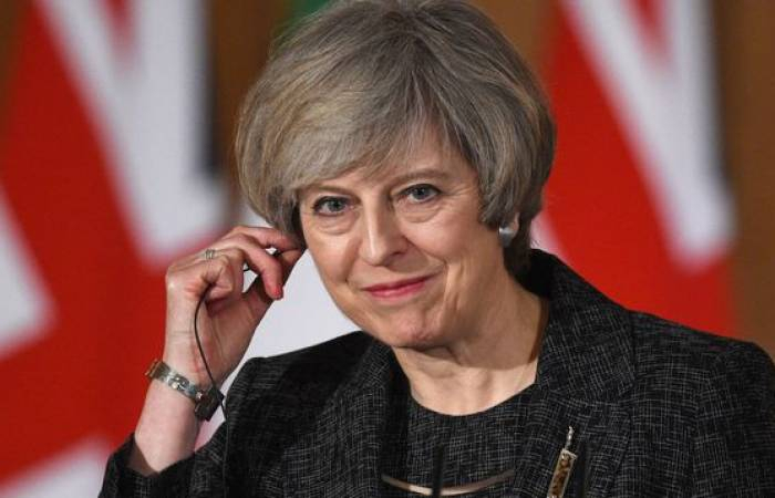   Brexit:   Theresa May ne signera pas d