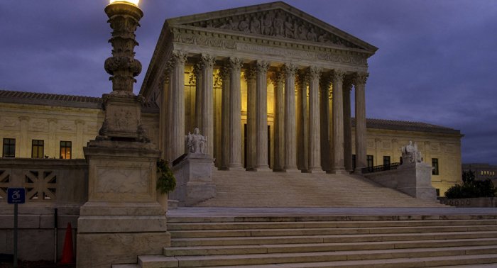 US Supreme Court avoids making major ruling on abortion