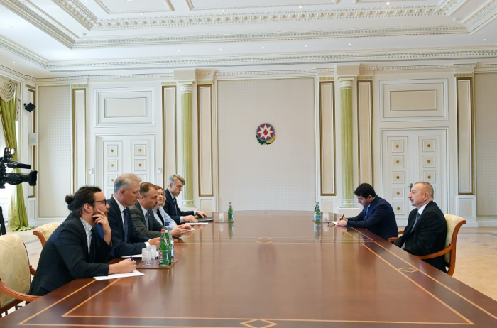   Ilham Aliyev recibe a la delegación encabezada por Toivo Klaar  