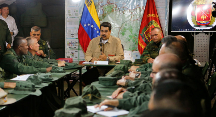 Nicolás Maduro se reúne con el Consejo de Defensa