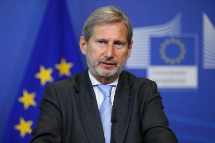   Johannes Hahn llega a Azerbaiyán  