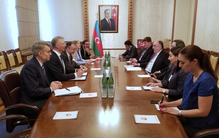   Aserbaidschanischer Außenminister trifft sich mit dem EU-Sonderbeauftragten  