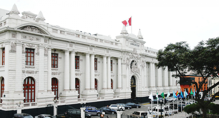 Congreso de Perú suspende debate sobre respaldo a reformas del Ejecutivo