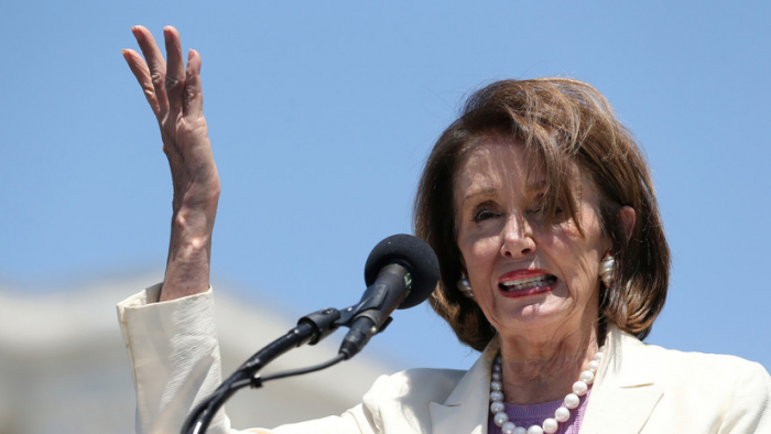  Nancy Pelosi confiesa a los demócratas que quiere "ver a Trump en prisión"