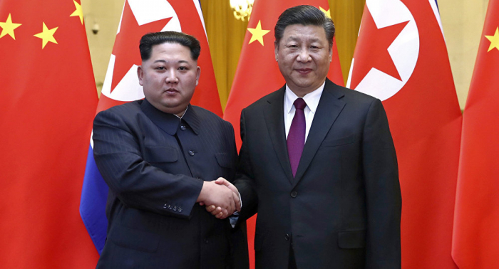   El presidente de China, Xi Jinping, llega a Corea del Norte  