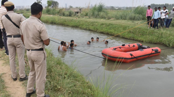 7 children missing after vehicle falls into canal in India