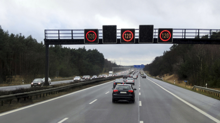 Verkehrsetat fehlen nach Aus für Pkw-Maut rund eine Milliarde Euro
