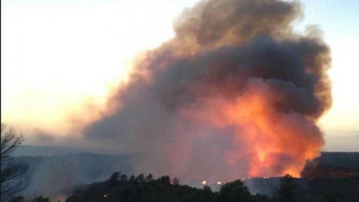 El incendio de Tarragona avanza sin control tras quemar más de 4.000 hectáreas