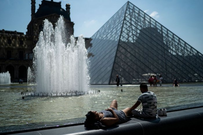   France records hottest temperature in country