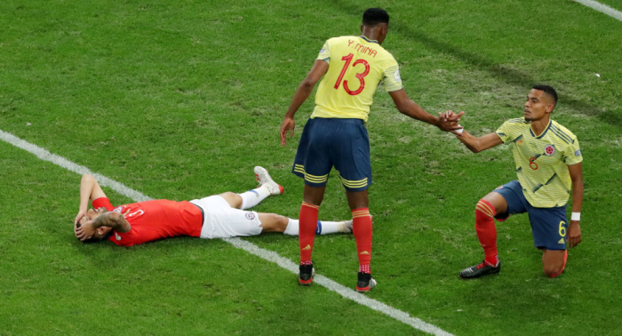 Colombianos critican falta de ofensiva de selección en eliminación de Copa América