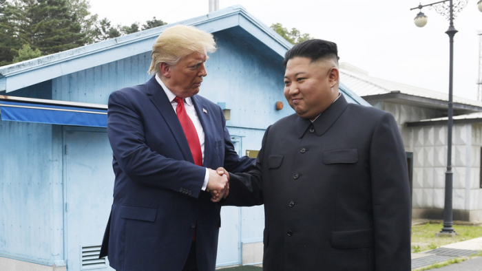   Kim  : "Un apretón de manos con el presidente de EE.UU. en la zona de división de Corea es en sí mismo un símbolo de cambio"