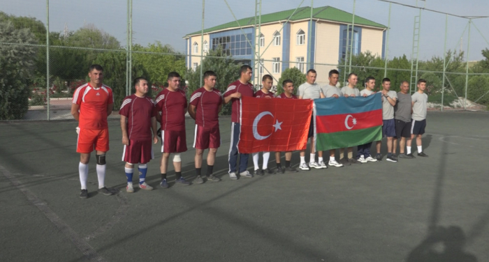Azərbaycanla Türkiyə hərbçiləri arasında futbol yarışı