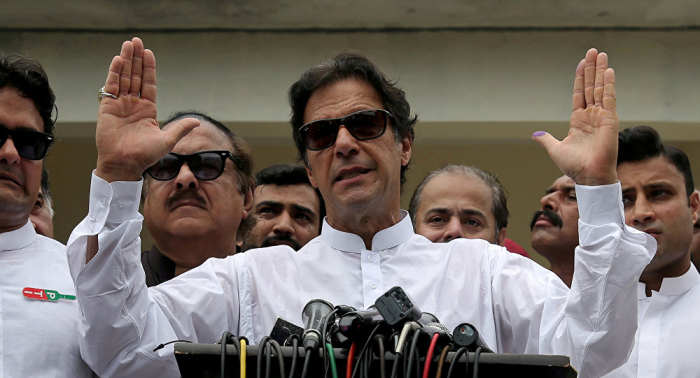رئيس وزراء باكستان يكشف لـ"سبوتنيك" ما يتمناه من نظيره الهندي