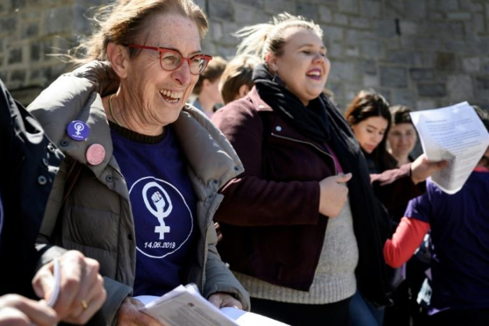 Suisse : les femmes dans la rue pour réclamer l