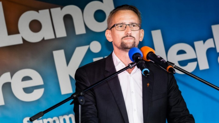 AfD-Co-Vorsitzender hatte NPD-Kontakte