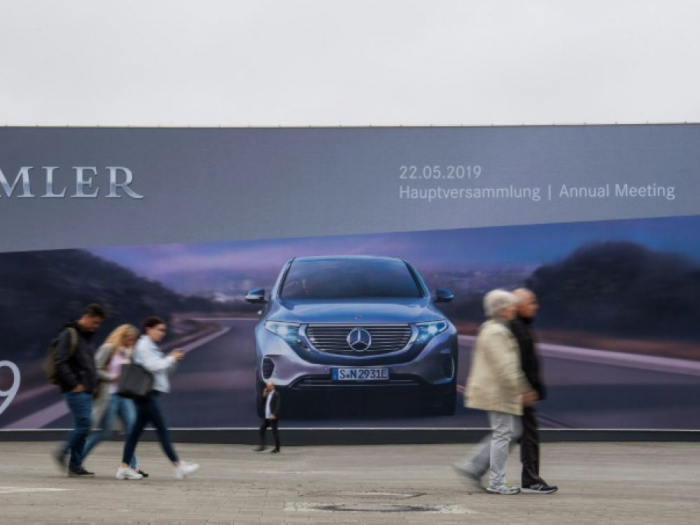   Moteurs truqués:   Daimler contraint de rappeler 60.000 véhicules en Allemagne