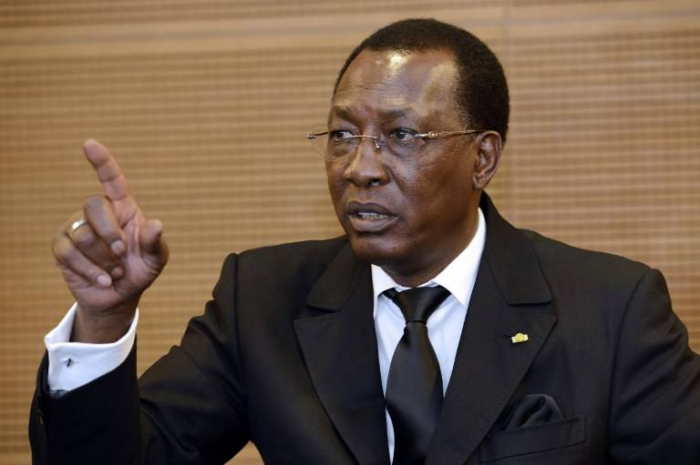 Tchad: le président Déby menace de rétablir la cour martiale