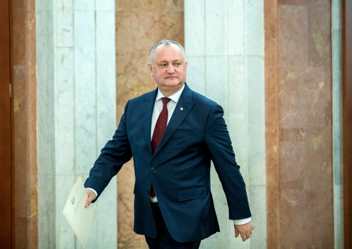 Crise en Moldavie: 5 pays européens annoncent soutenir le Parlement