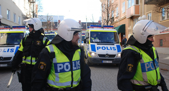 شرطة السويد تعثر على جسم غريب في بلدة شهدت انفجارا قبل أيام