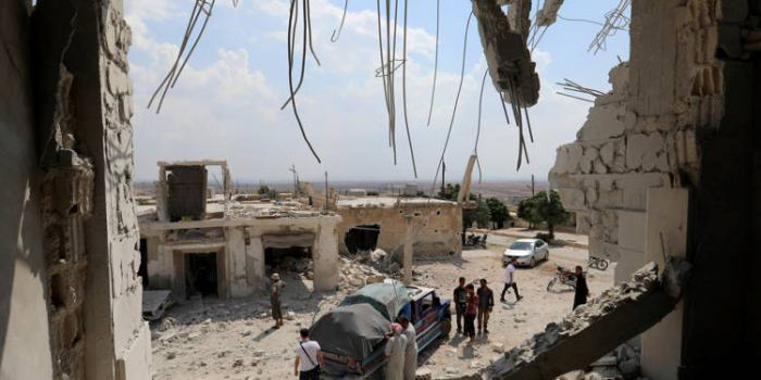 Syrie:   28 morts   dans des bombardements russes et syriens