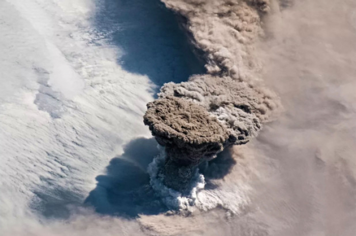 Astronauts snap insane photo of volcano eruption from space