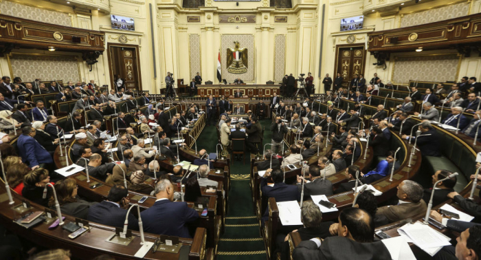 البرلمان المصري يوصي باستبعاد أي لاجئ يضر بالأمن القومي
