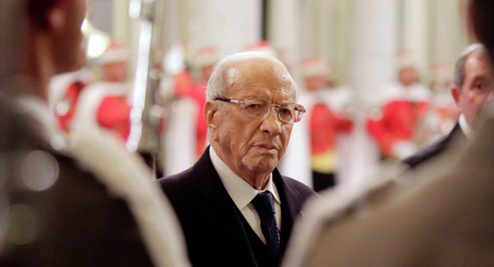 أول ظهور بعد المرض... رئيس تونس يعلن للشعب موقفه من البقاء في الحكم