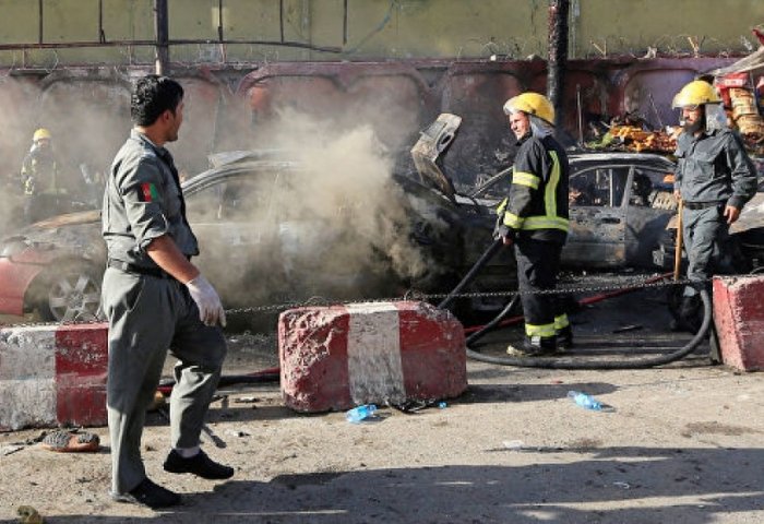   Afghanistan:   un bus saute sur une bombe, au moins 28 morts