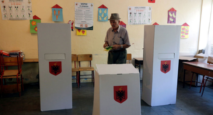 Albania celebra "elecciones socialistas"