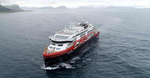 First battery-powered cruise ship sails for the Arctic