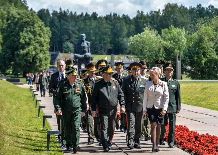   Azerbaijani defense minister attends numerous events in Belarus -   PHOTOS    