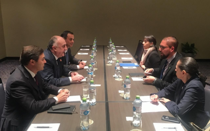 El canciller azerbaiyano celebra varias reuniones bilaterales en Lima