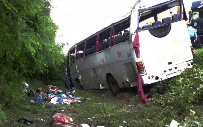   Accidente de autobús en la India deja al menos 29 muertos  