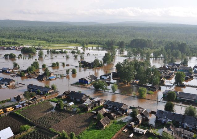 Sube a 486 el número de hospitalizados por inundaciones en la región rusa de Irkutsk