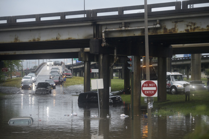Flooding swamps New Orleans; possible hurricane coming next -   VIDEO  