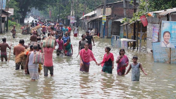 Over 35 die, 2.6 mln affected in flood-affected areas in India