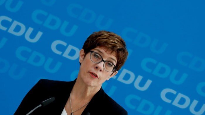 Kramp-Karrenbauer wird neue Verteidigungsministerin