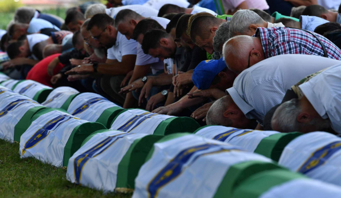 El Estado holandés es parcialmente culpable de la muerte de 350 musulmanes bosnios en Srebrenica