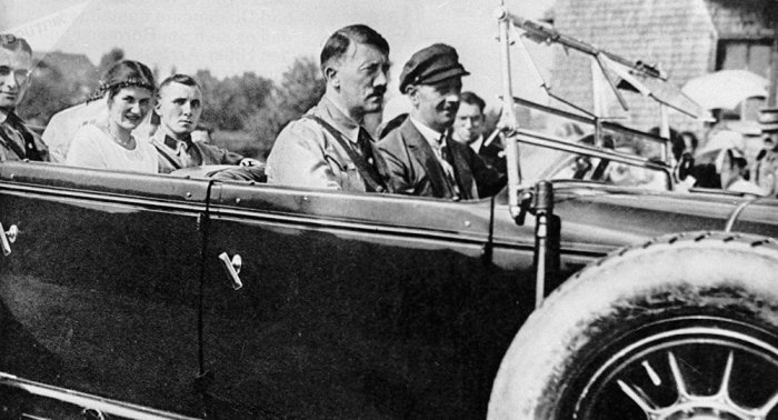   La caza del Führer:   cómo trataron de matar a Adolf Hitler