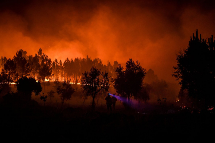 El incendio forestal en Portugal crece por las condiciones climáticas adversas
