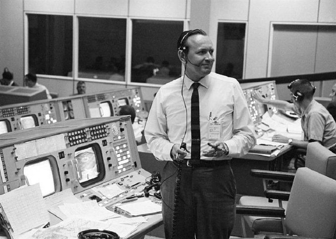 Muere Chris Kraft, el primer director de vuelo de la NASA 