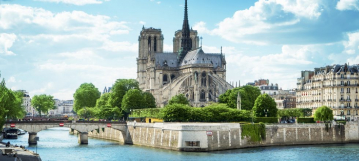 Los grandes magnates del lujo que prometieron donaciones para Notre Dame no han pagado aún