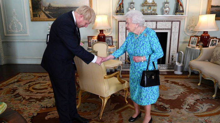 Boris Johnson da un profundo viraje con la formación de su nuevo Gobierno