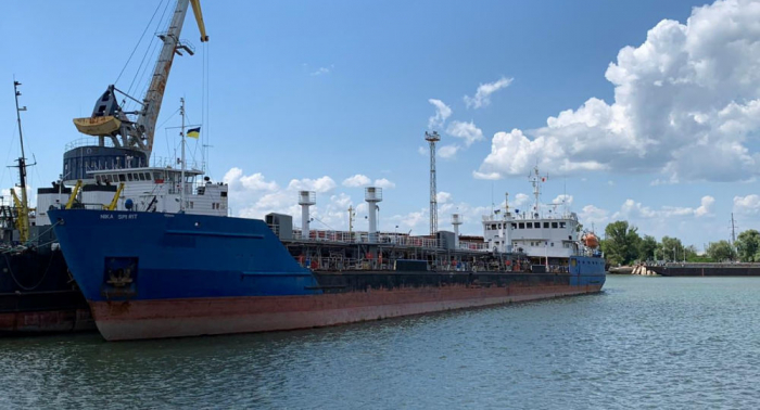   Ucrania detiene un petrolero ruso por bloqueo de buques ucranianos en el estrecho de Kerch  