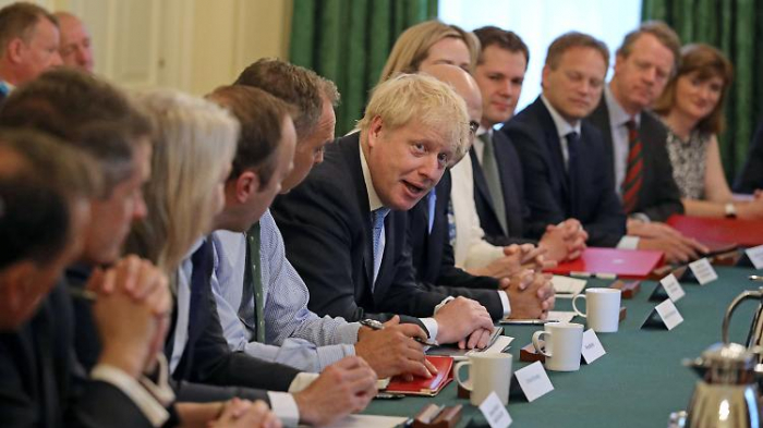 Johnson bereitet No-Deal-Brexit vor