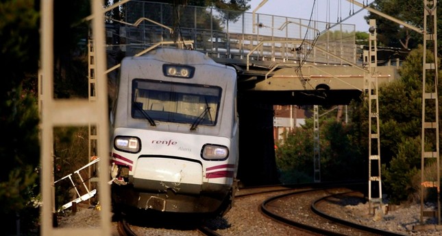 Strike prompts hundreds of train cancellations in Spain