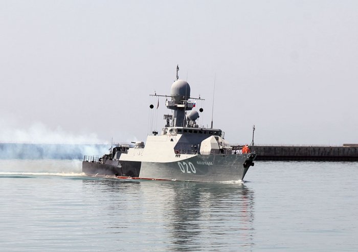  Russian warships arrive in Baku - VIDEO