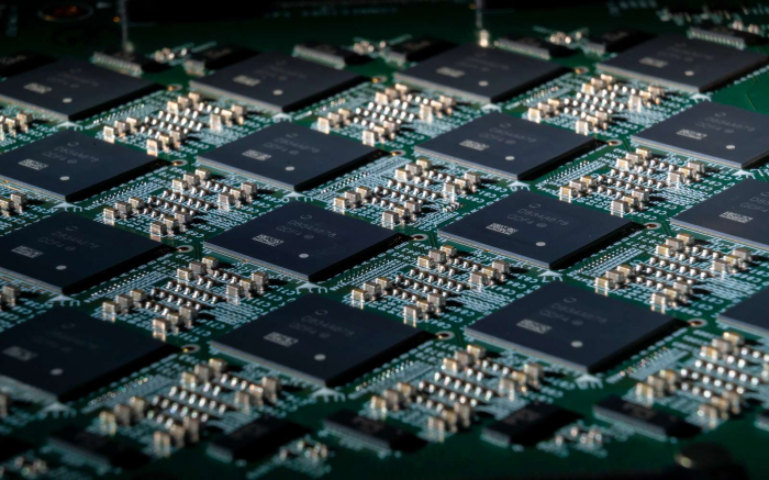 Intel dévoile un ordinateur doté de huit millions de neurones