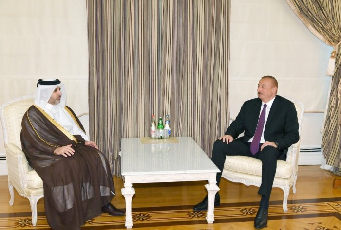  President Ilham Aliyev receives Qatari municipality and environment minister 